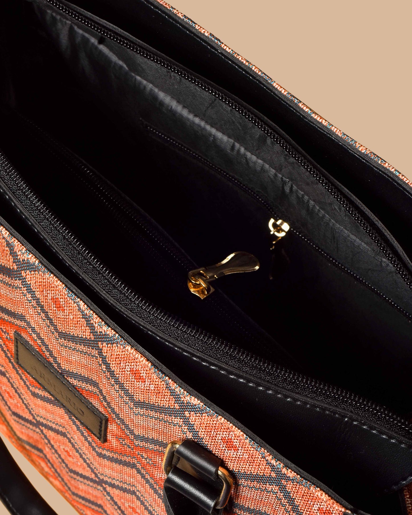 Weaves handbag