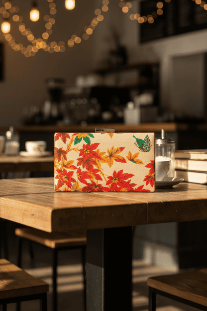 Armario Printed Clutch Maple Leaf - inside view
