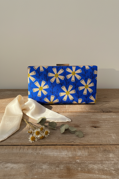 Armario Printed Clutch Blue Daisy by Armario Pakistan - detail